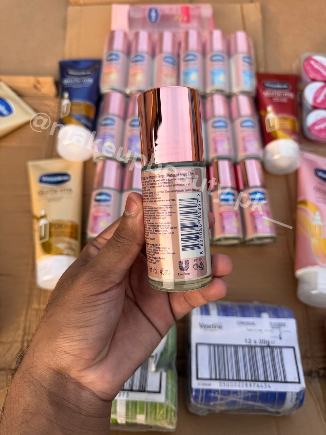 Vaseline GlutaGlow Bright & Dry Ampoule Serum Deodorant 45 ML.
