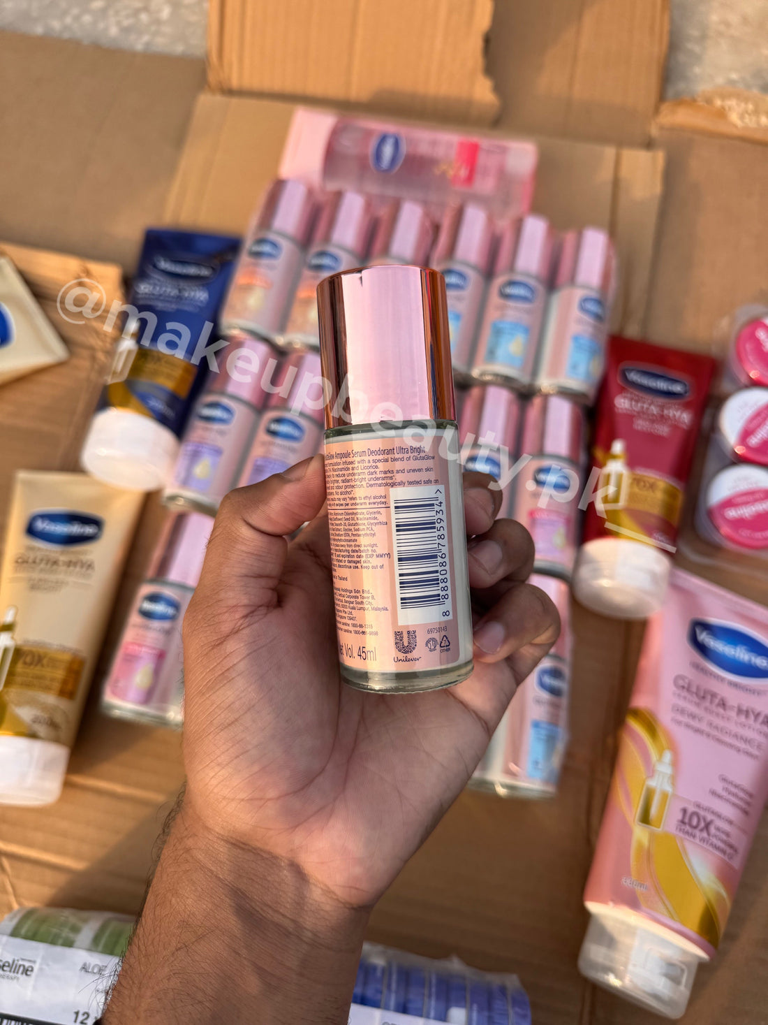 Vaseline GlutaGlow Ultra Bright Serum Deodrant Ampoule 45 ML.