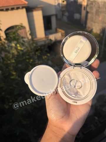 DiorSnow Bloom Perfect Moist Cushion SPF 50+ PA+++ Shade: 010 (Light beige) With Refill included.