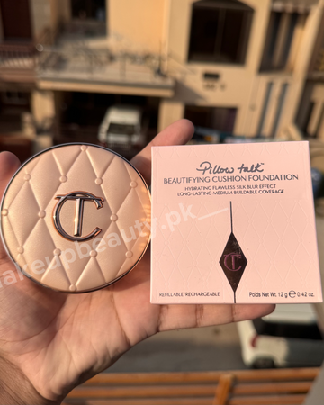 Charlotte tilbury Pillow talk Beautifying Flawless Silk blur Foundation.