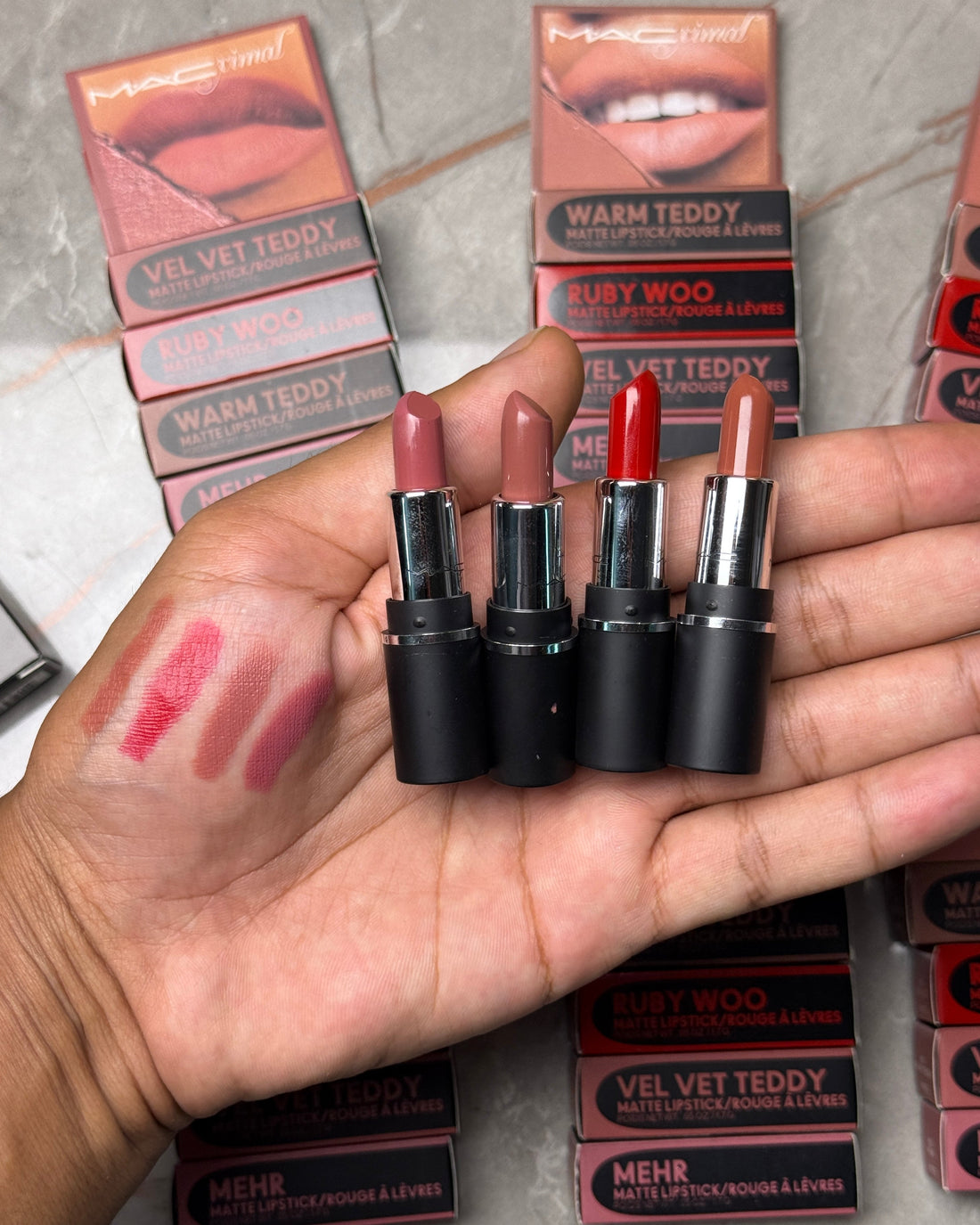 Mac Travel Exclusive Mini Matte Lip kit 4 in 1 .