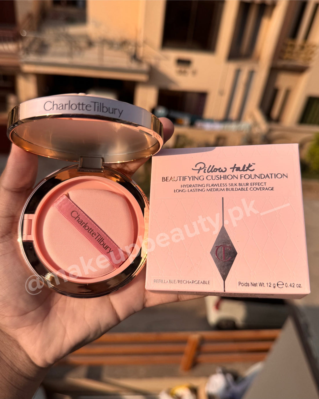 Charlotte tilbury Pillow talk Beautifying Flawless Silk blur Foundation.